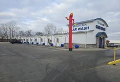 EZ Kleen Car Wash photo 4