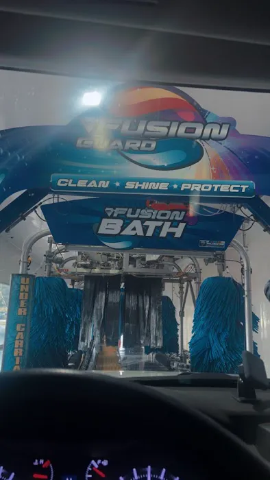 EZ Kleen Car Wash Picture 8