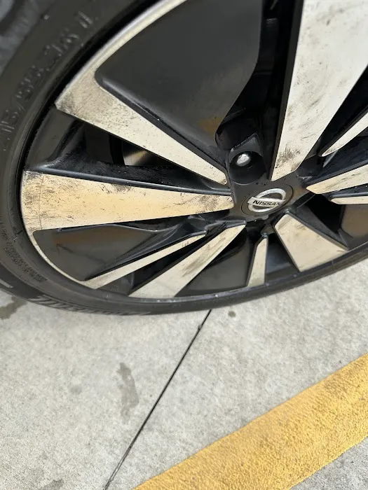 Screaming Eagle Express Carwash Picture 2