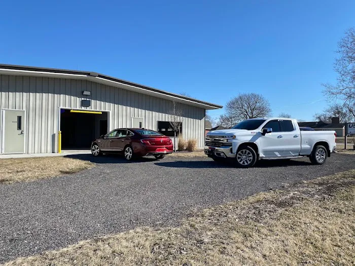 The Body Shop Car Wash Picture 7