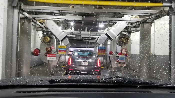 Crew Carwash Picture 6