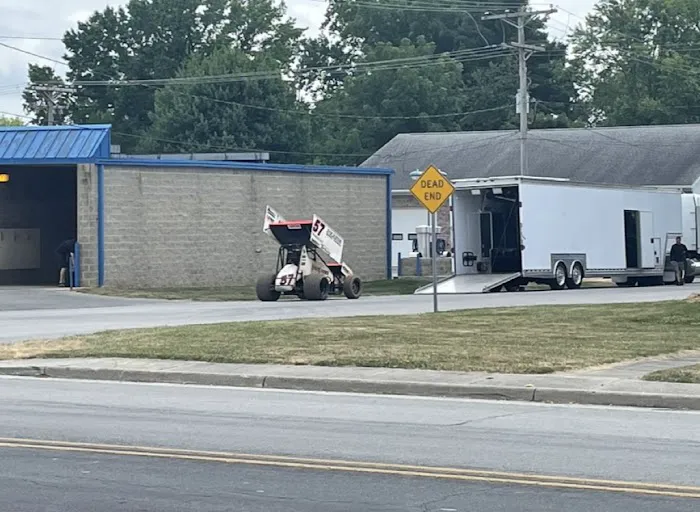 Dirt Terminator Car Wash Picture 1