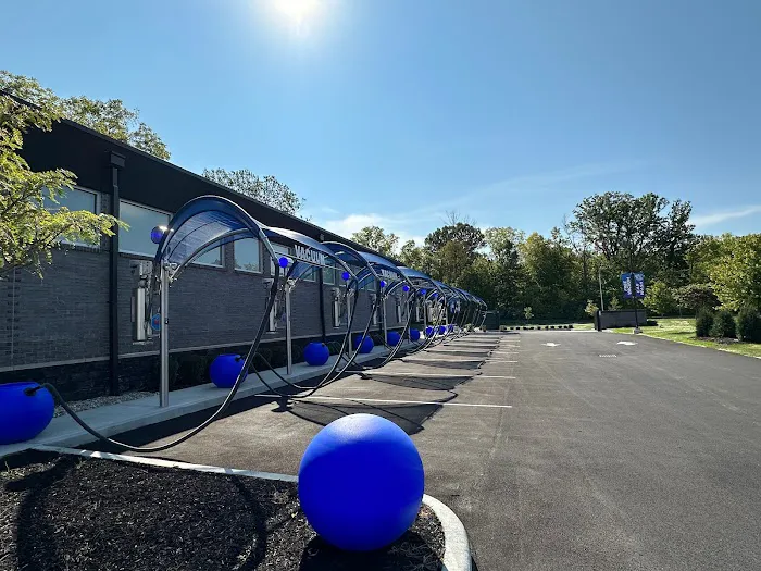 Vivid Express Car Wash Picture 1