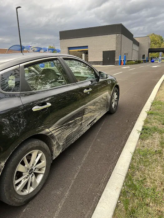 Vivid Express Car Wash Picture 5