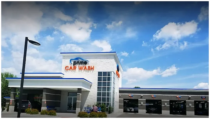 Prime Car Wash Picture 3