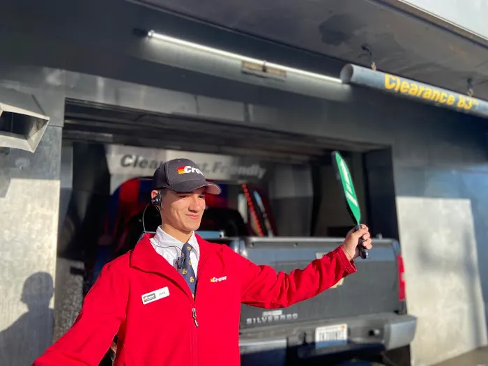 Crew Carwash Picture 8