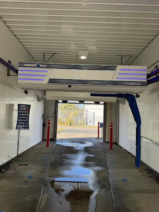 Power Wash Car Wash LLC Picture 3