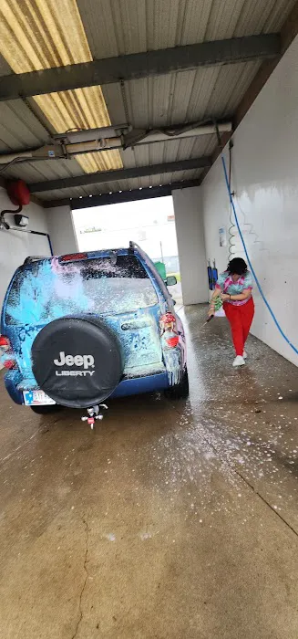 Power Wash Car Wash LLC Picture 4