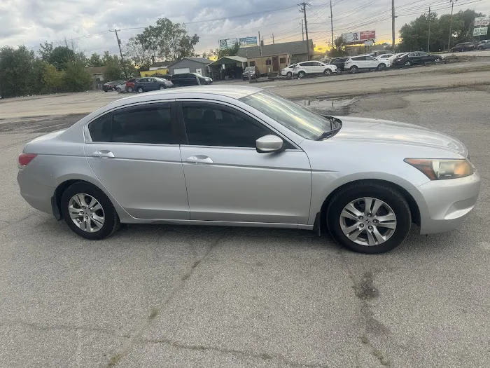 Classy Car Wash Picture 1