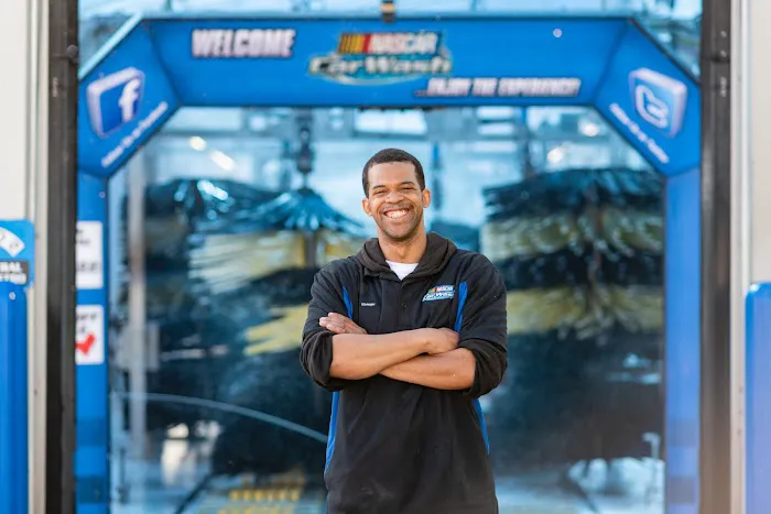 Nascar Car Wash Picture 2