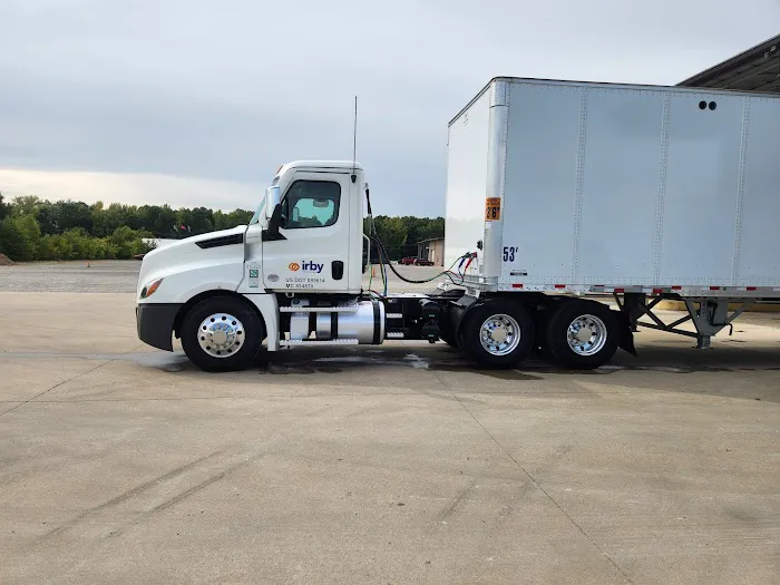 B&B Truck Wash Picture 7