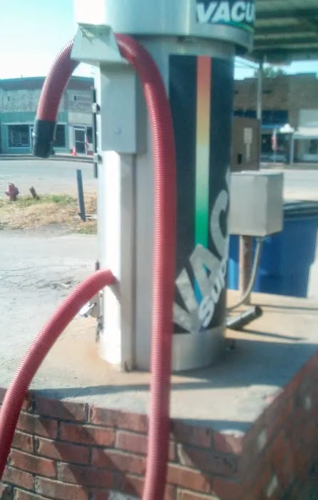 Self service car wash Picture 3