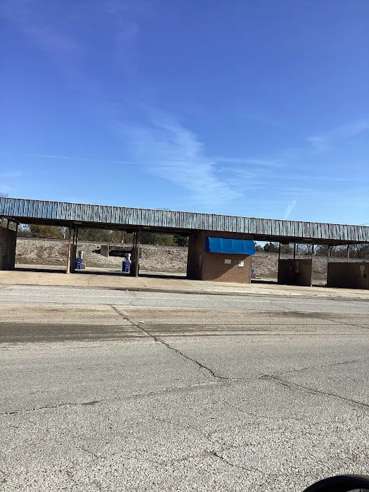 Self service car wash Picture 2