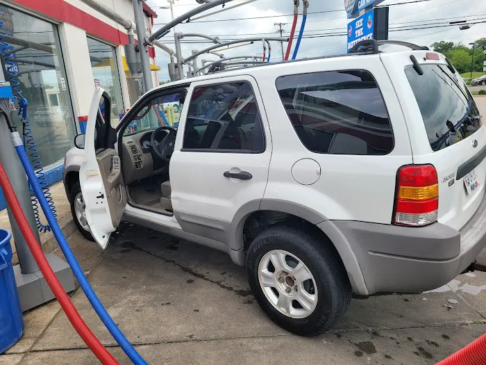 American Car Wash Picture 9