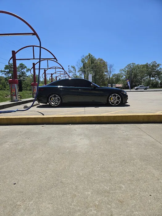 Liberty Express Carwash Picture 6