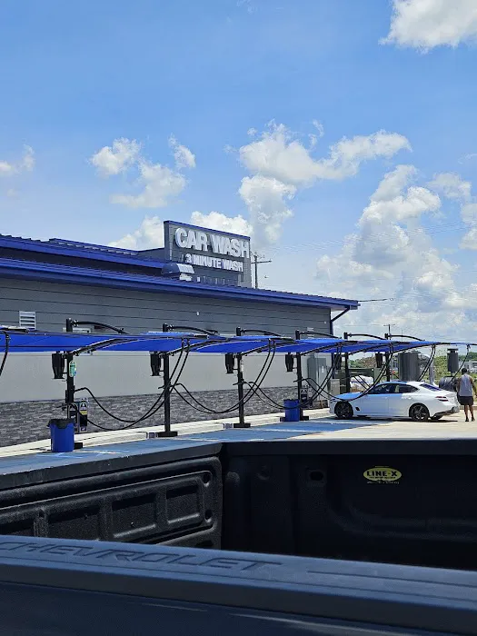 Whistle Express Car Wash Picture 9