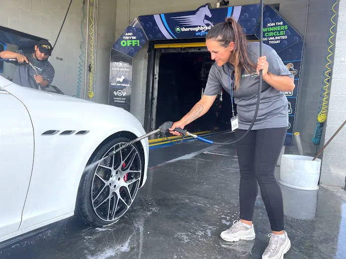 Thoroughbred Express Auto Wash Picture 6