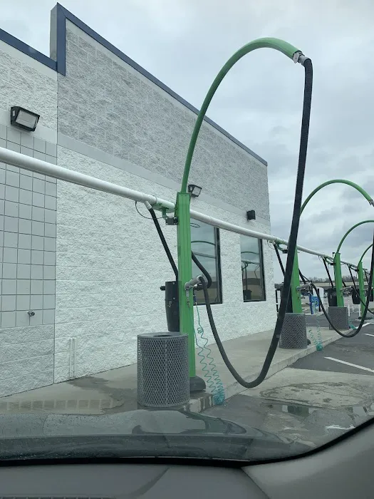 Thoroughbred Express Auto Wash Picture 10