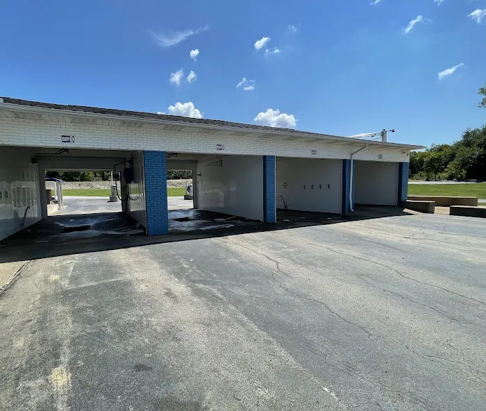 K T Car Wash Picture 4