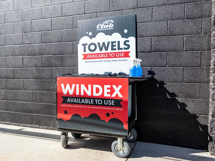 Club Car Wash Picture 2