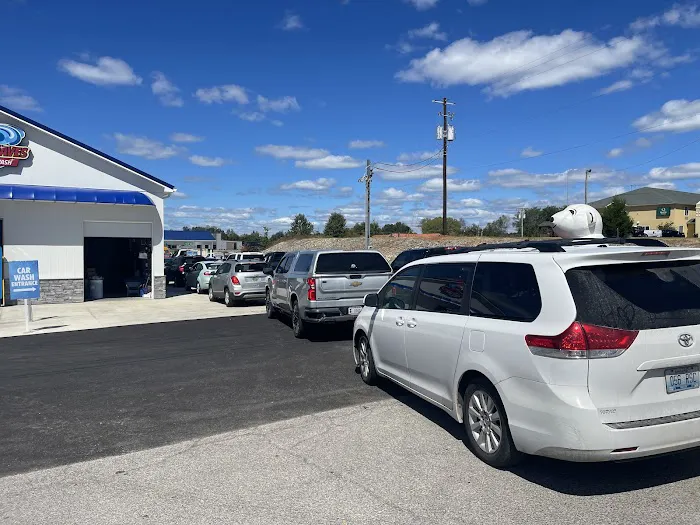 Cleanwaves Express Wash Picture 7