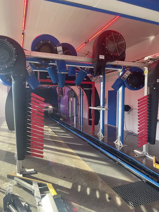 Cleanwaves Express Wash Picture 10