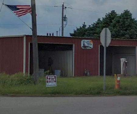 Larry's Country Carwash