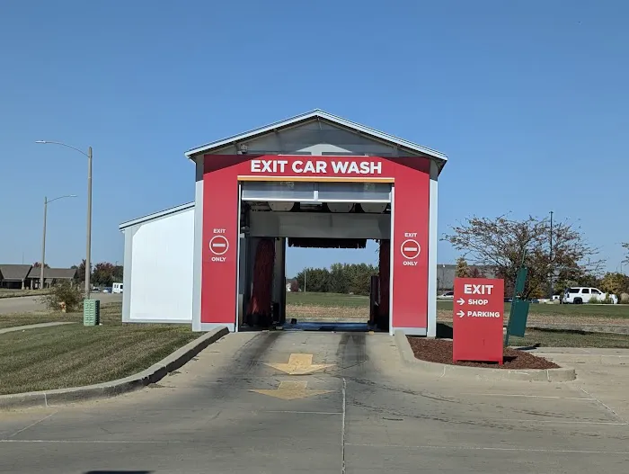 Circle K | Car Wash Picture 2