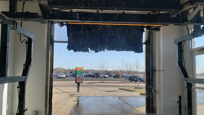 Rainstorm Car Wash Picture 9