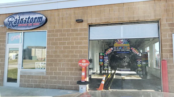 Rainstorm Car Wash Picture 10