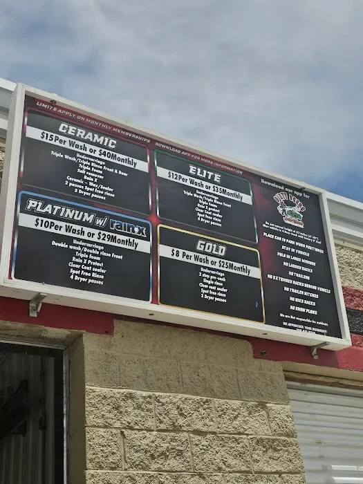 Dirty Deeds Auto Wash Picture 10