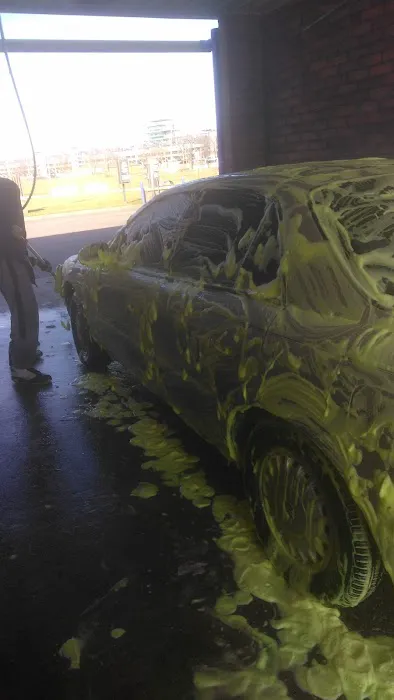 Dirt Stripper Car Wash Picture 9