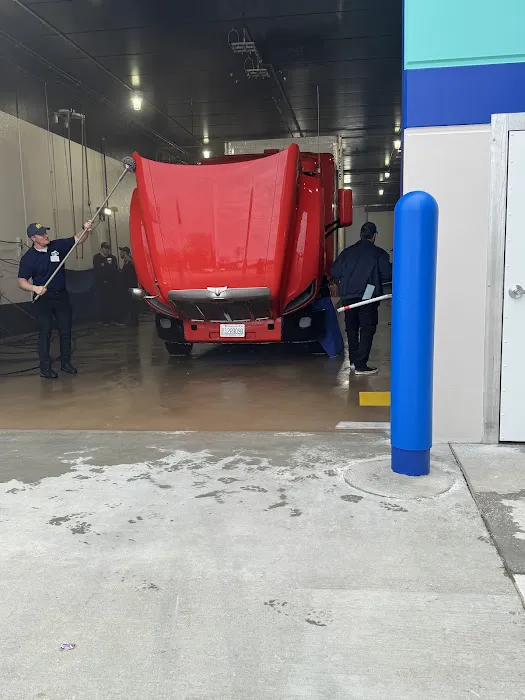 Blue Beacon Truck Wash of Whitestown, IN Picture 7