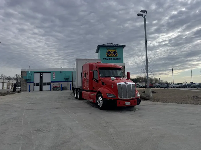 Blue Beacon Truck Wash of Whitestown, IN Picture 10
