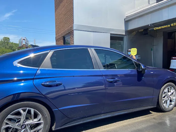 Crew Carwash Picture 8