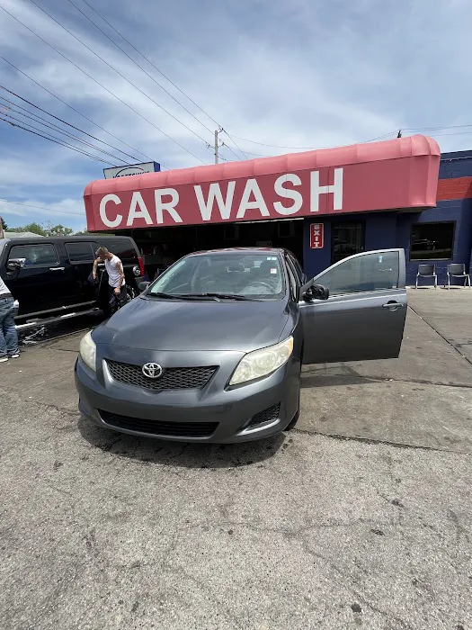 Kopetsky's Full Service Car Wash Picture 5