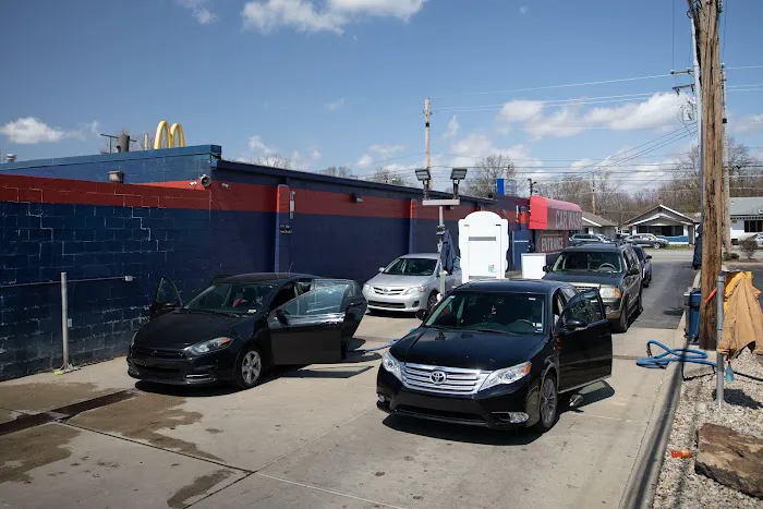 Kopetsky's Full Service Car Wash Picture 8
