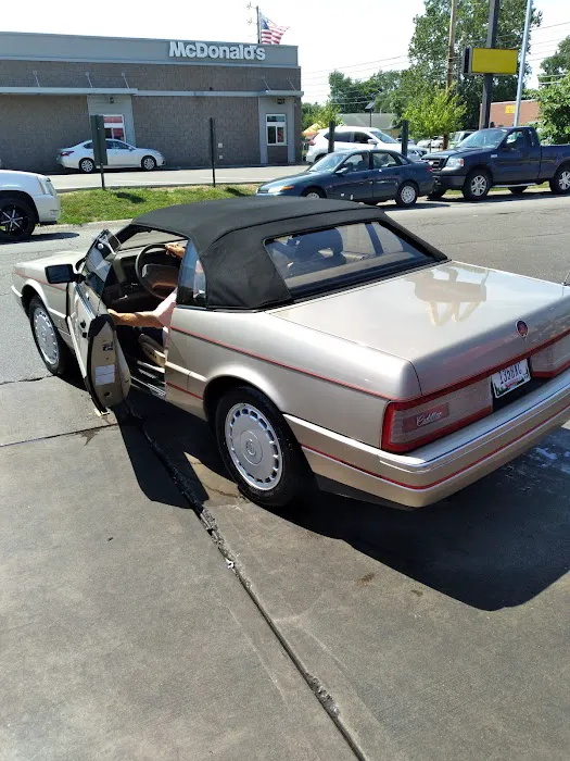 Kopetsky's Full Service Car Wash Picture 10