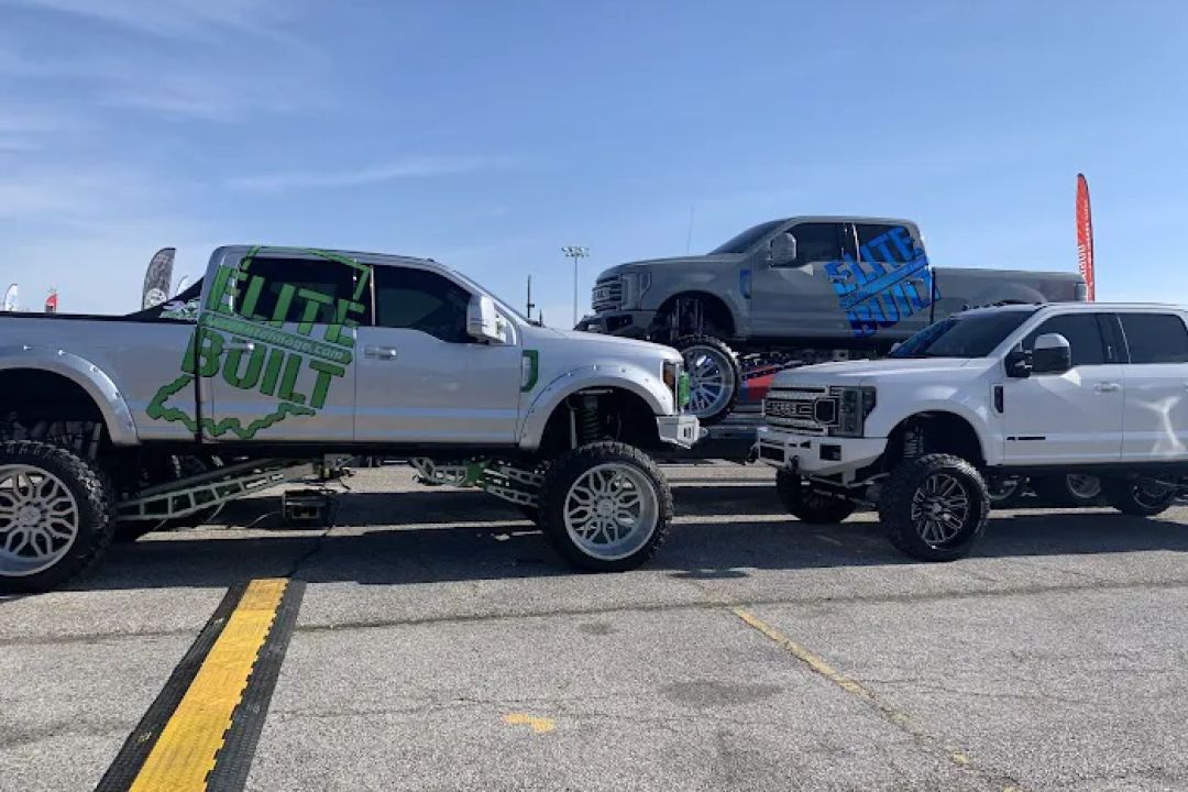 R&T HAND CAR WASH