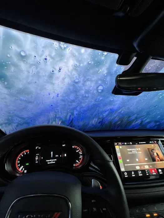 Tidal Wave Auto Spa | Car Wash Picture 5