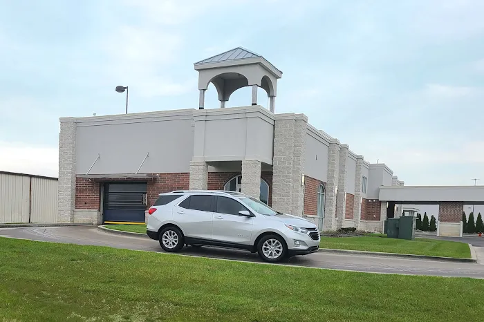 Brad's Car Wash Picture 6