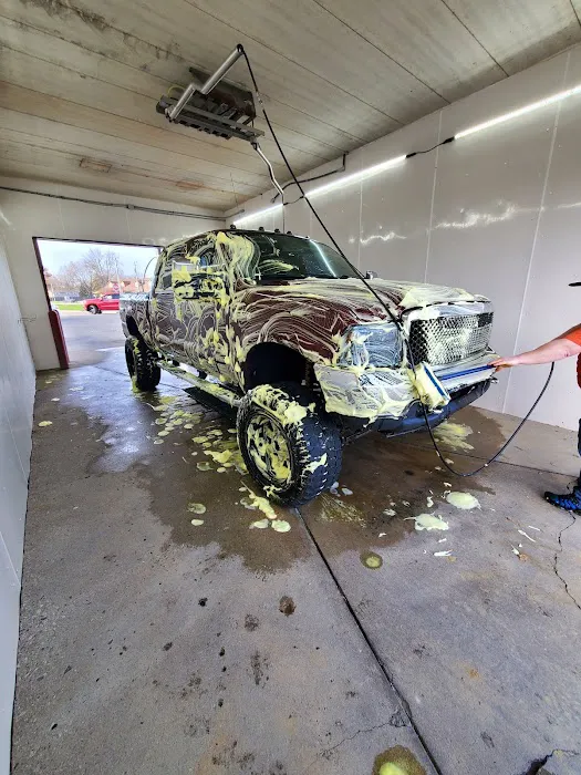 Crew Carwash Picture 6