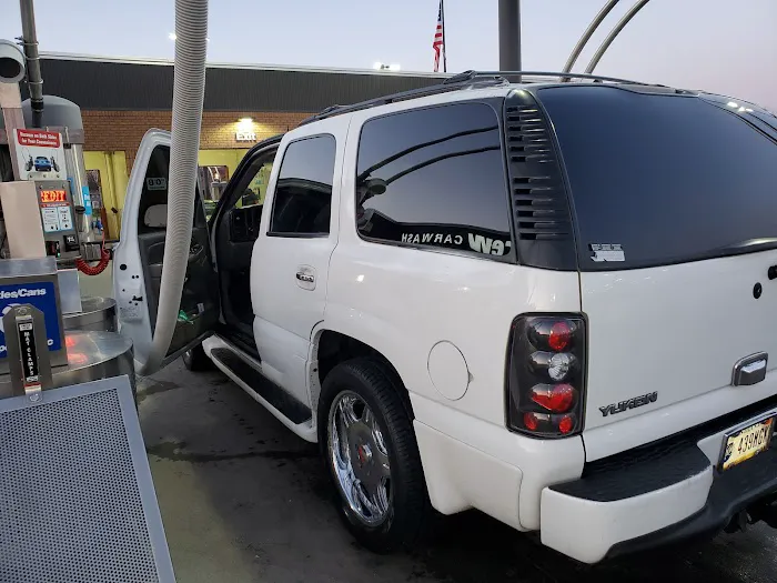 Crew Carwash Picture 9
