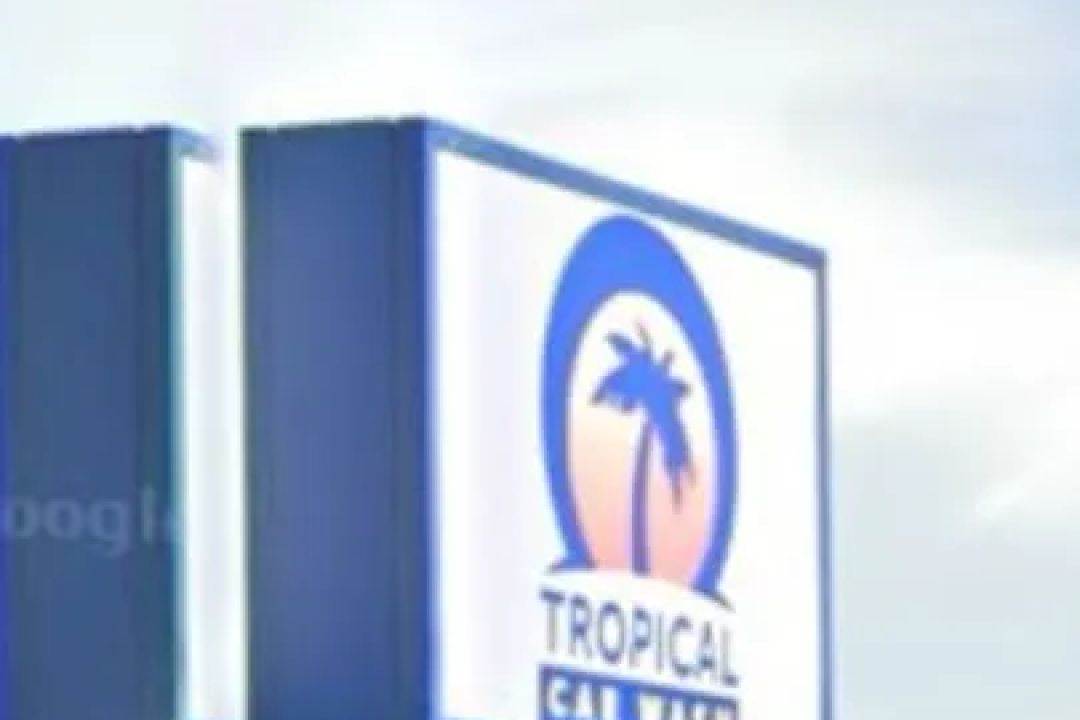 TROPICAL CAR WASH