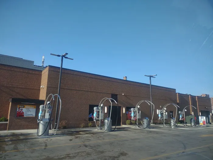 Crew Carwash Picture 1