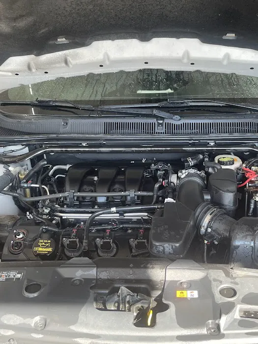 Crew Carwash Picture 7