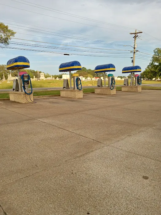 TRIPLE SHINE CARWASH Picture 2