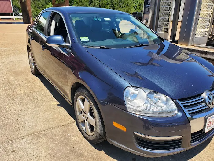 Sparkling Car Wash Picture 3