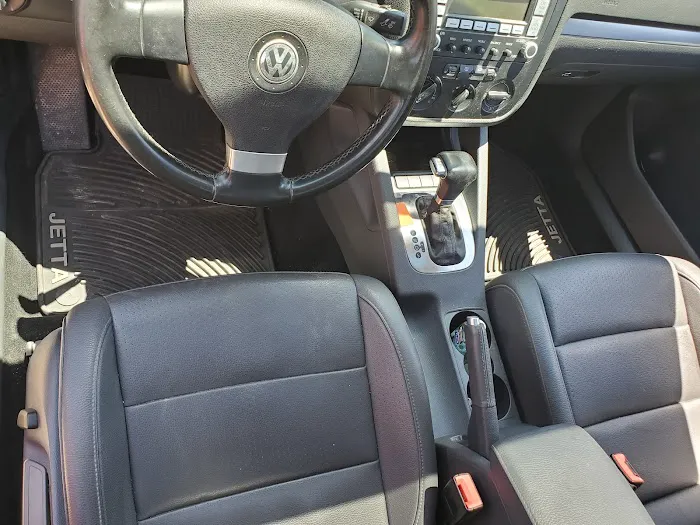 Sparkling Car Wash Picture 4