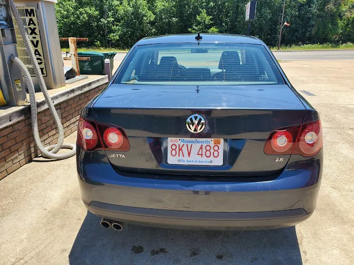 Sparkling Car Wash Picture 9